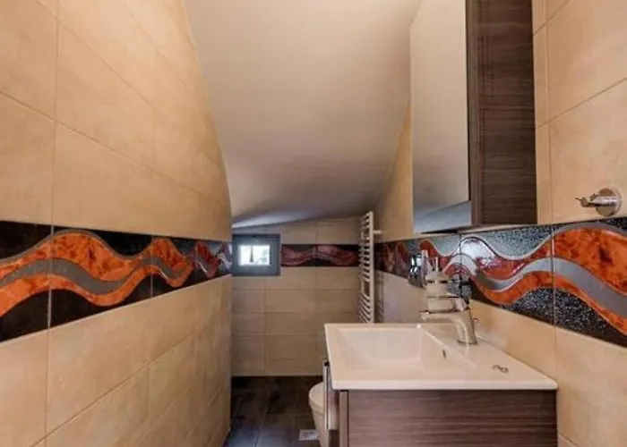 Pandesia Кремасти